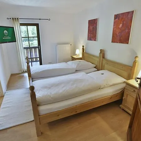 Waldhaus Deininger Weiher * Straßlach-Dingharting